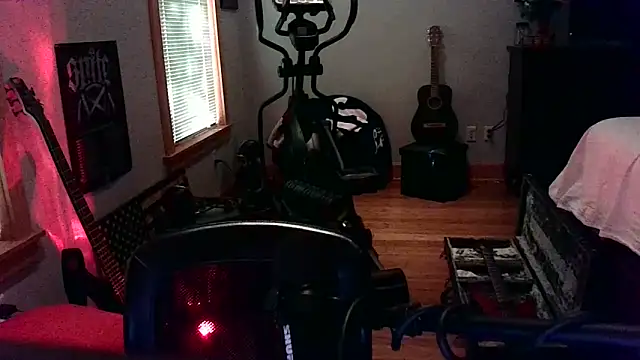 Pokazy przed kamerką – LEVIATHANX666