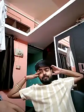 soniriyaa010101 Pertunjukan Webcam