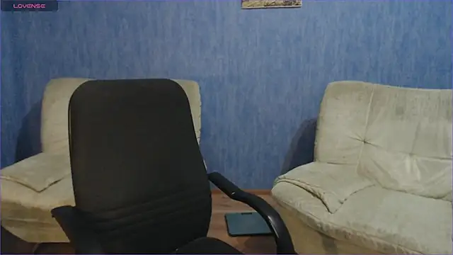 Touch_me_more_please 即時 XXX 聊天