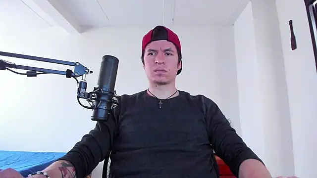 Show modela Headhunterdz na web-kameri