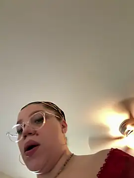 QueenNuttCollector's Webcam Show