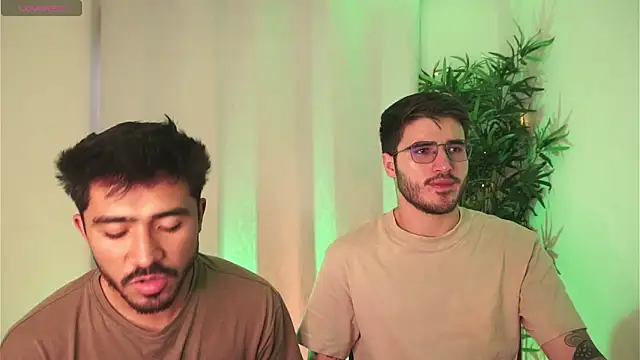 Tony_Wylie Chat XXX in diretta