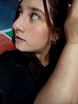 Chat +18 de Mysticdooll69 ao vivo