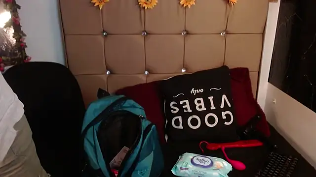 MIA__SPENCER's Live XXX Chat