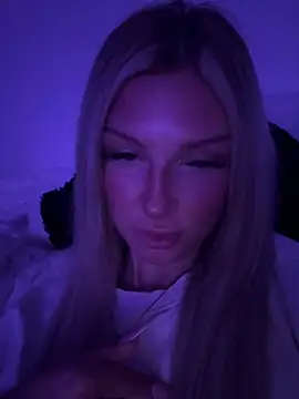 blondeeee 웹캠 쇼