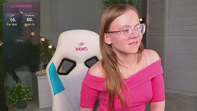 Sophie_Peach_ Live XXX-Chat