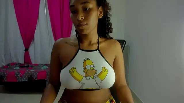 tara_thonson's Webcam Show