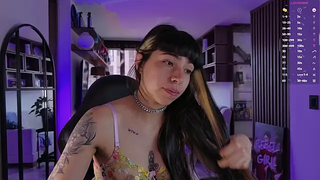 Saraa_Desiree Live XXX-Chat