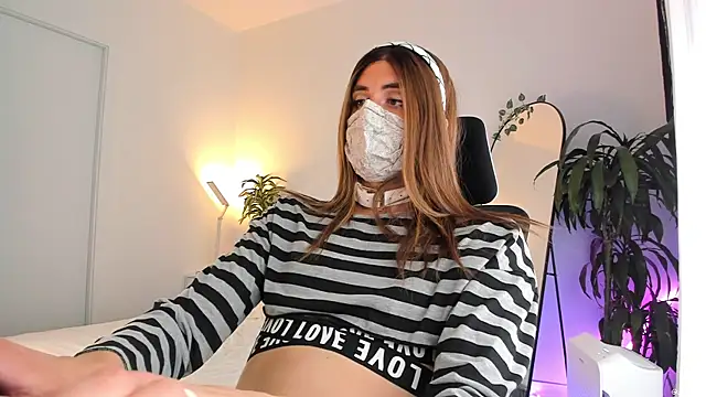 LilyReina Chat XXX live