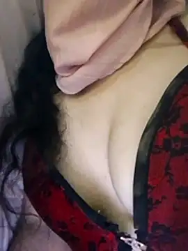 Almas-arabic's Webcam Show