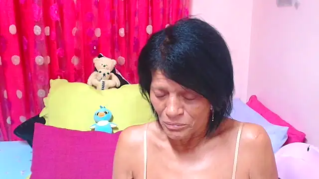 SLUTTYROXY's Live XXX Chat