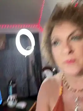 Chat XXX Live SuzyCatzz