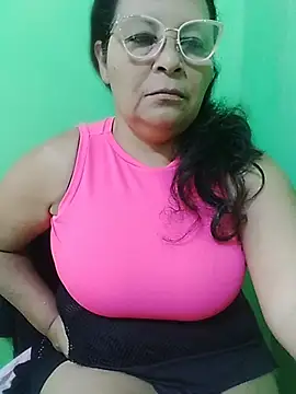 Amarantha25 live XXX chat