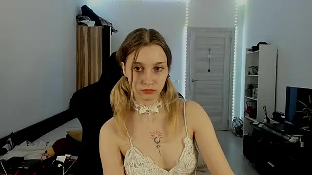 Cassi_Stonem – Naživo XXX chat