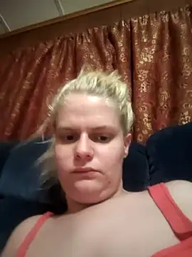 Chat +18 de BadAssBitchMakayla ao vivo