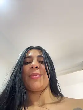 Chat +18 de Meganmilk1 ao vivo