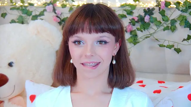 ElisabethDavis' Live XXX Chat