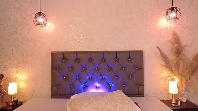 Sabriinaa_Foxx élő XXX-chatje