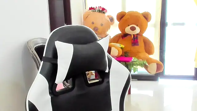 Živý XXX chat __Emma__11__Lecat_