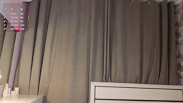 DaynaMacha's Live XXX Chat