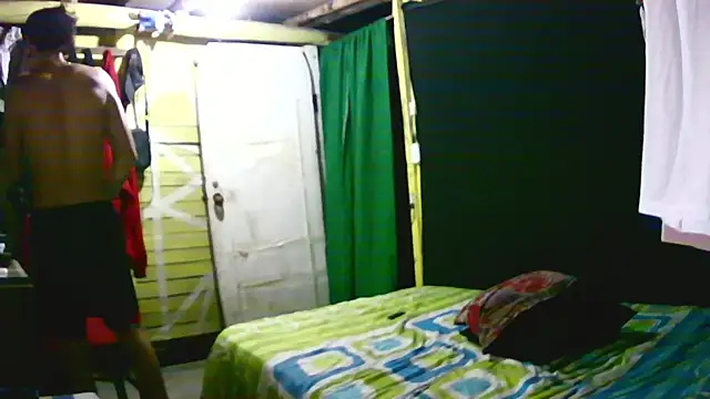 Ebebyjuan Chat XXX in diretta