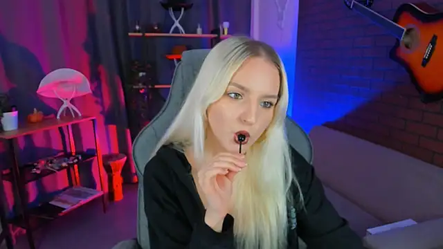 ViolaMore Live XXX-chat