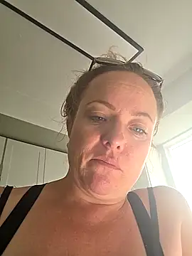 แชท XXX สดของ julimonroe