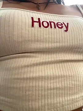 PamelaJonsom_ Adlı Modelin Canlı XXX Sohbeti