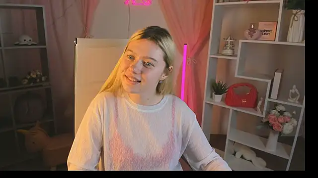 CelestineMauriac Chat XXX in diretta