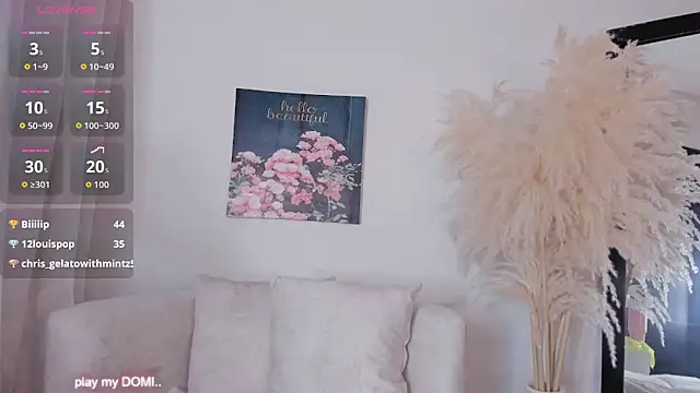 XXX chat uživo modela ashleycurvyy