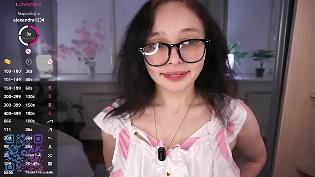 HannaHayles 现场XXX聊天