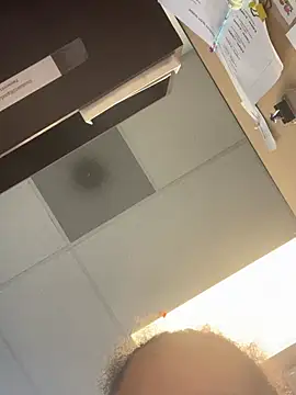 wishuhope4 Show in webcam