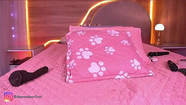 Chat +18 de danna_berlin_ ao vivo