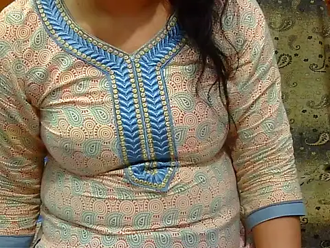 Horny_Doll24 Adlı Modelin Web Kamerası Şovu