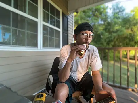 Chat XXX en directo de ThrowedWorldWide