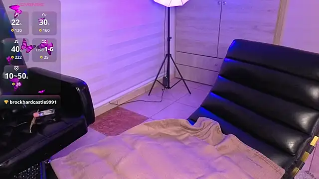 XXX chat uživo modela Paiige_peach