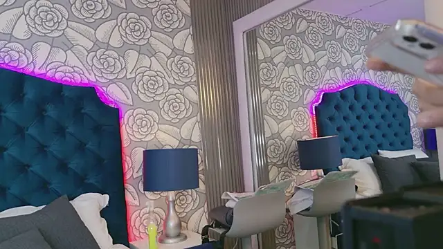 MarilynFoox's Live XXX Chat