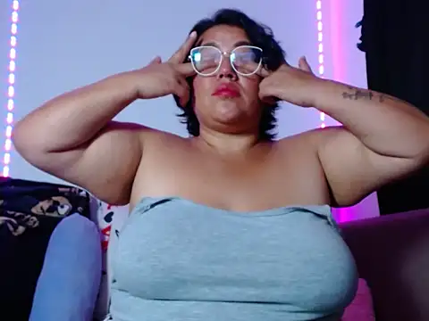 vibeSex1's Live XXX Chat