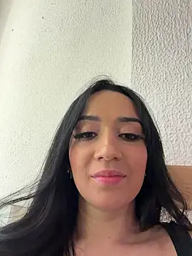 EmmyEvans1's Live XXX Chat