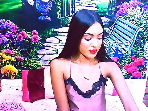 IndianPretty14u2Luv's Live XXX Chat