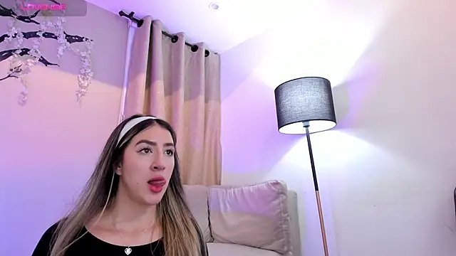 _sofia_cruz: απευθείας συνομιλία ΧΧΧ