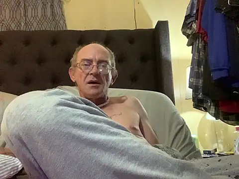 marriedman2112's Webcam Show