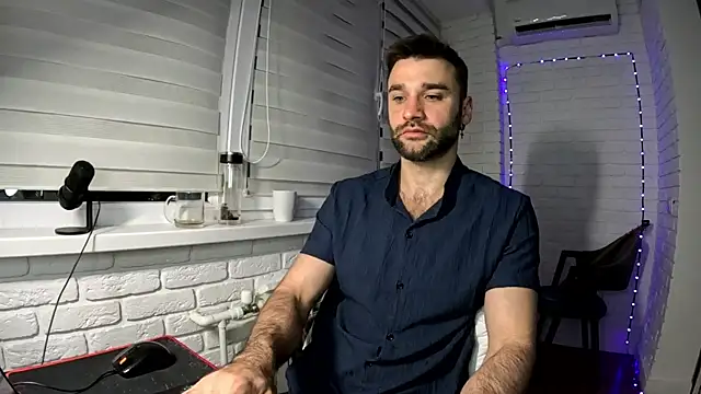 DaddySlava webcam show