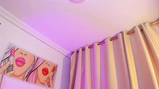 XXX chat uživo modela SkiinnyAna