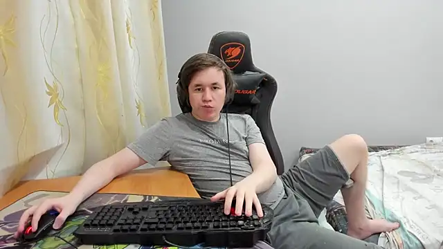 iliaskrislove – Kamerová šou