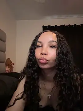 XXX chat uživo modela nikkiloveee