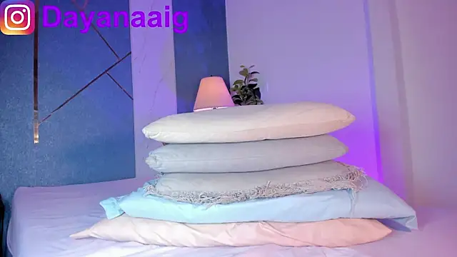 Voluptupus-girl's Live XXX Chat