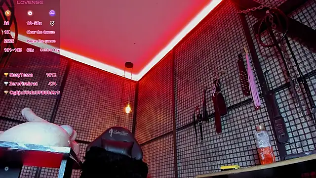 NAILAHARDn Live XXX chat