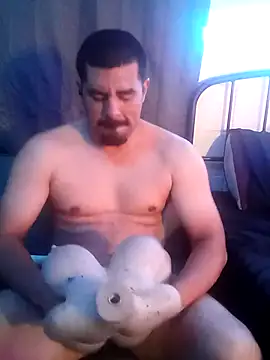 k1oudE webkamerás műsora