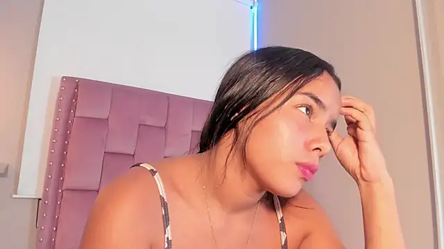 Roxy_Stoneen Live XXX chat